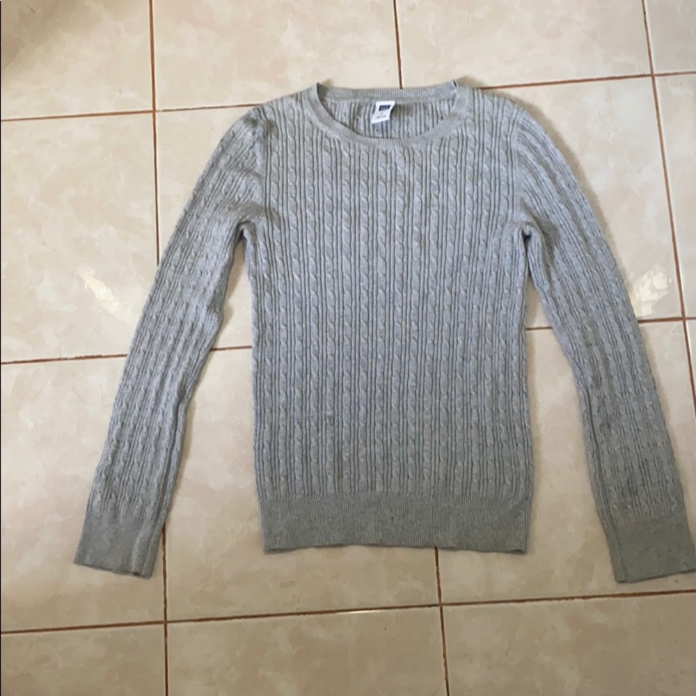 Gap long sleeve sweater size M